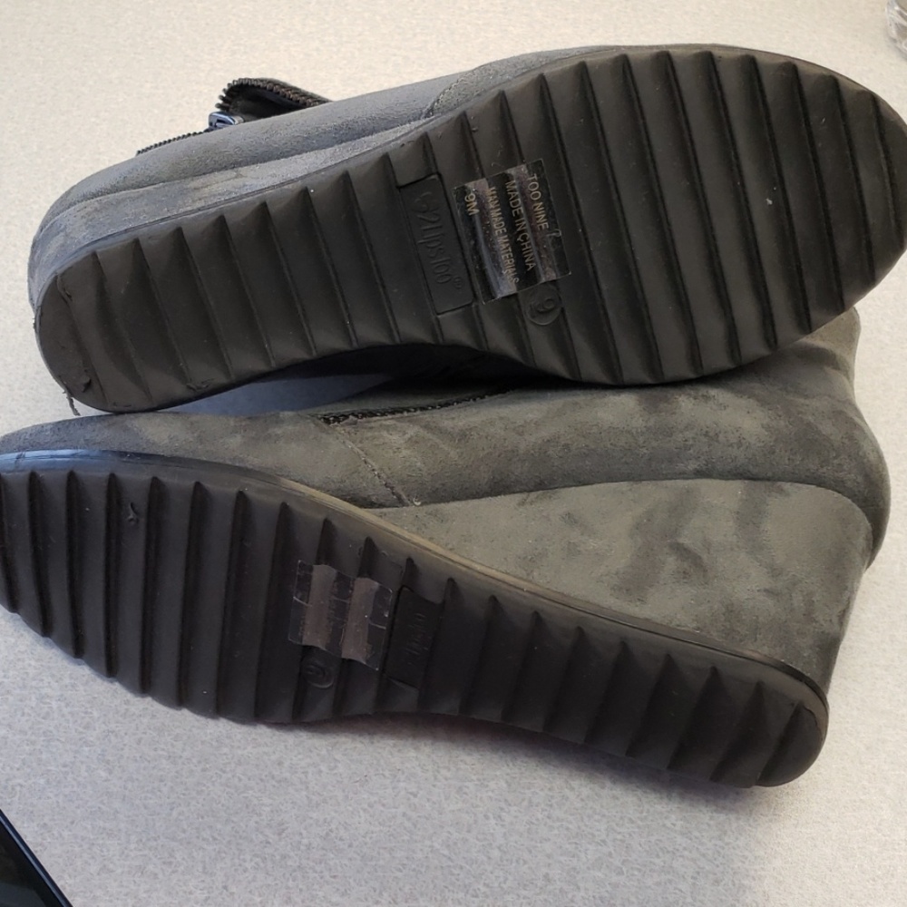 Booties - Picture 5 of 6